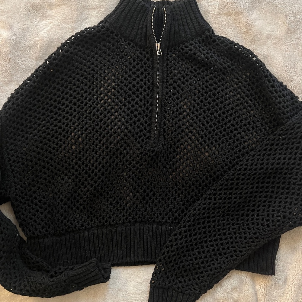 Olivaceous Black Mesh Knit Women's pullover